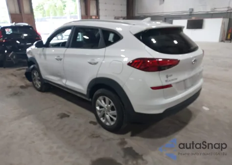 2019 Hyundai Tucson Value z USA, uszkodzony, nr VIN KM8J3CA47KU970546